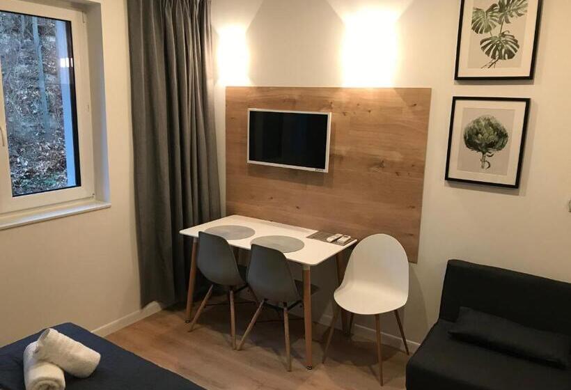 ベッドアンドブレックファースト Apartamenty Pod Zamkiem W Janowcu