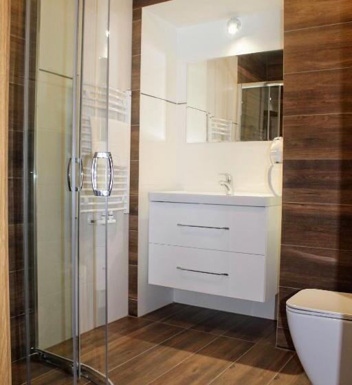 تختخواب و صبحانه Askana   Basen, Sauny, Jacuzzi