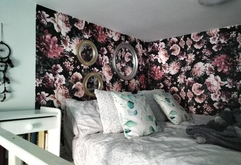 تختخواب و صبحانه Dobranoc