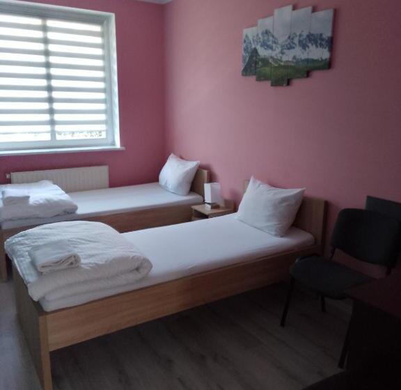 تختخواب و صبحانه Dom Brama Mazur