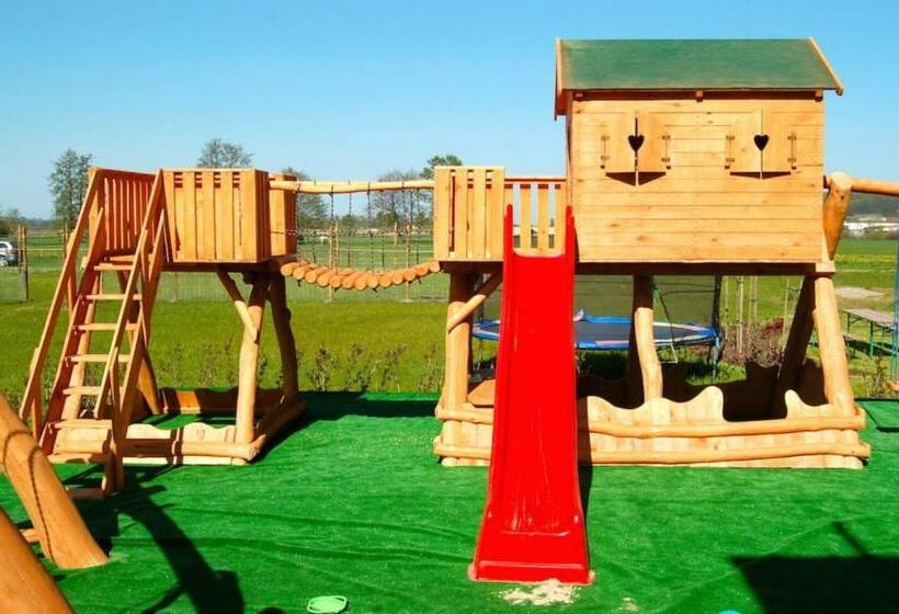 مبيت وإفطار Dom Grinholc