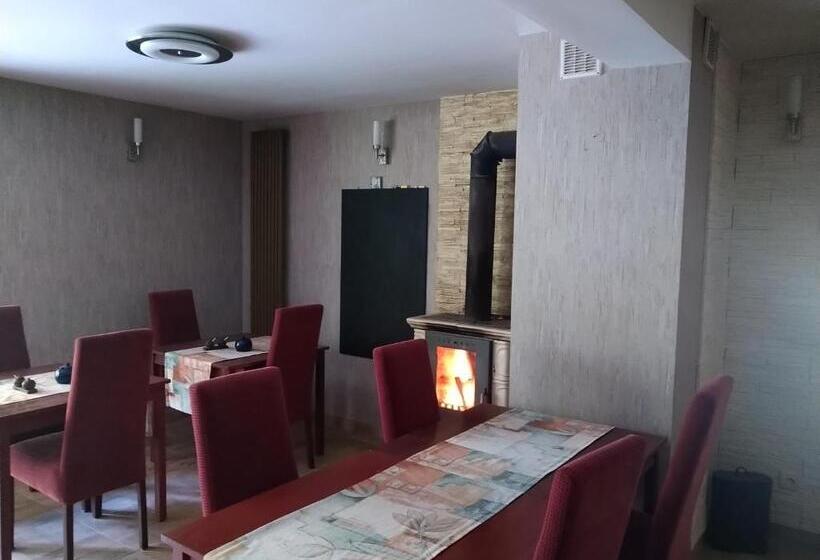 민박 Dworek Leśny