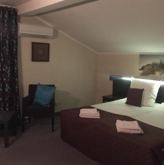 تختخواب و صبحانه Jaśminowy Gaj