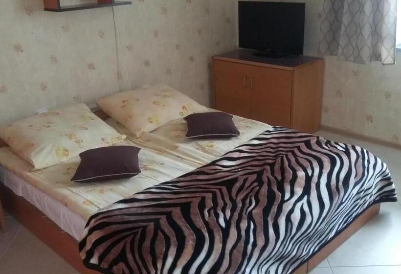 تختخواب و صبحانه Laguna