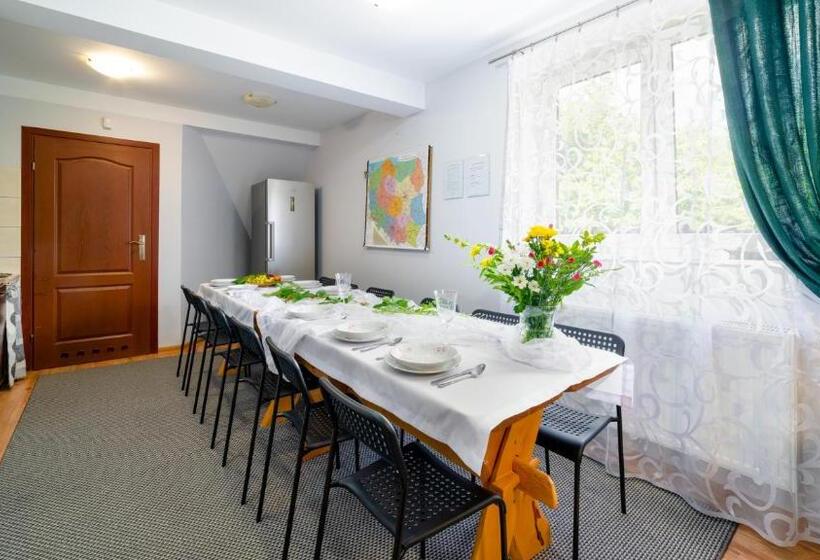 مبيت وإفطار Leśniczówka Pod śnieżką