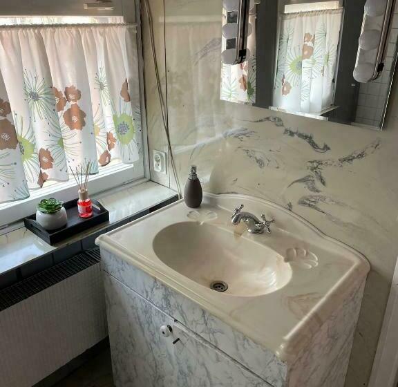 住宿加早餐  Dworek Pokoje Gościnne