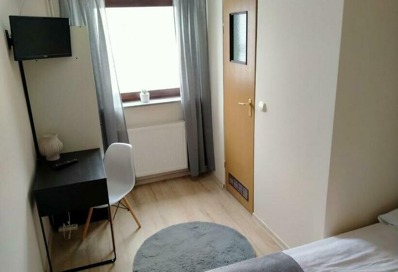 ベッドアンドブレックファースト Pokoje Gościnne Perła