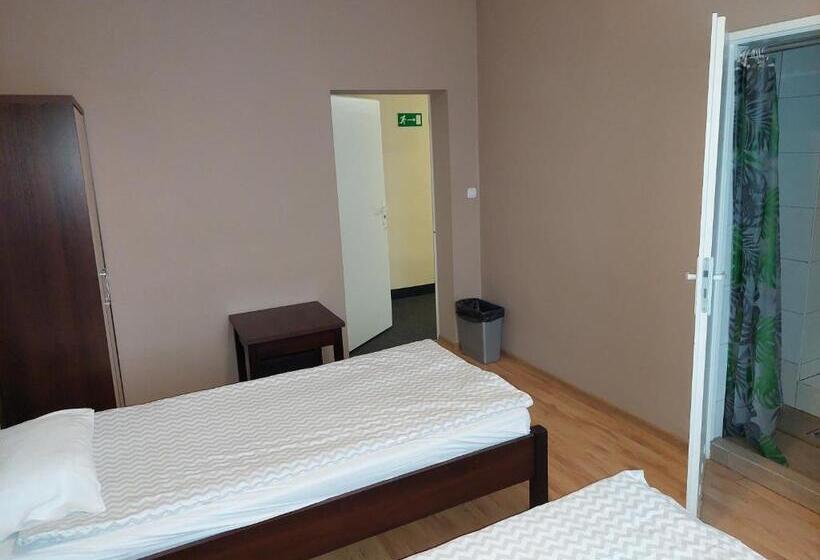 住宿加早餐  Strzelec Noclegi