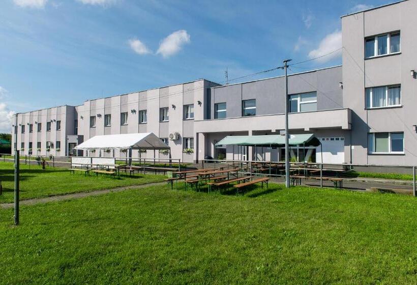 住宿加早餐  Strzelec Noclegi