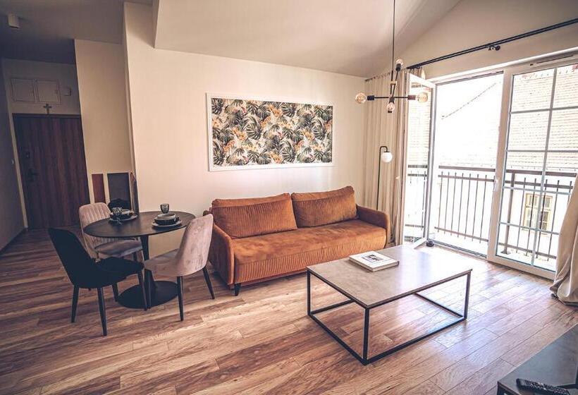 צימר The Loft   Garncarska 1