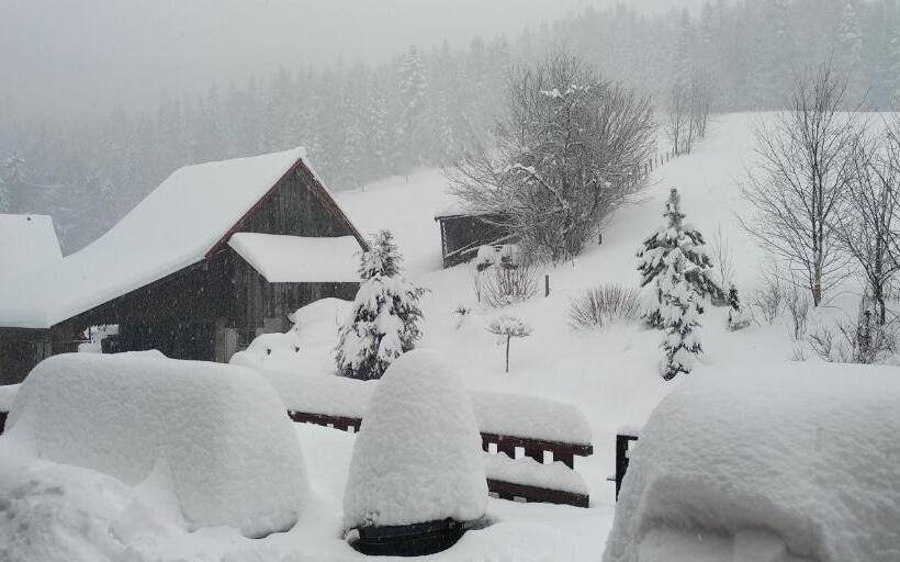 تختخواب و صبحانه U Janka