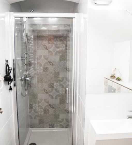 Bed and Breakfast Underground Jacuzzi Rooms