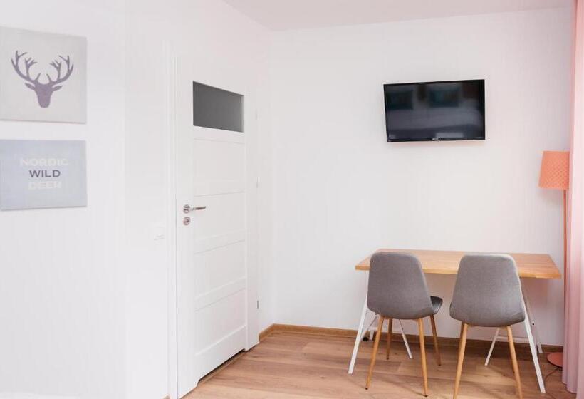 مبيت وإفطار Villa Lulu Piaseczno