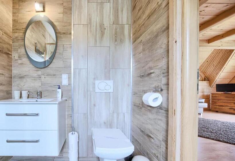 Bed and Breakfast Visitzakopane   Willa Karina