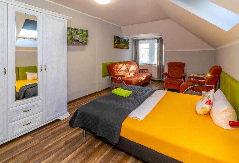 مبيت وإفطار Willa Diament