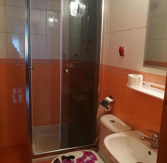 تختخواب و صبحانه Willa Irys