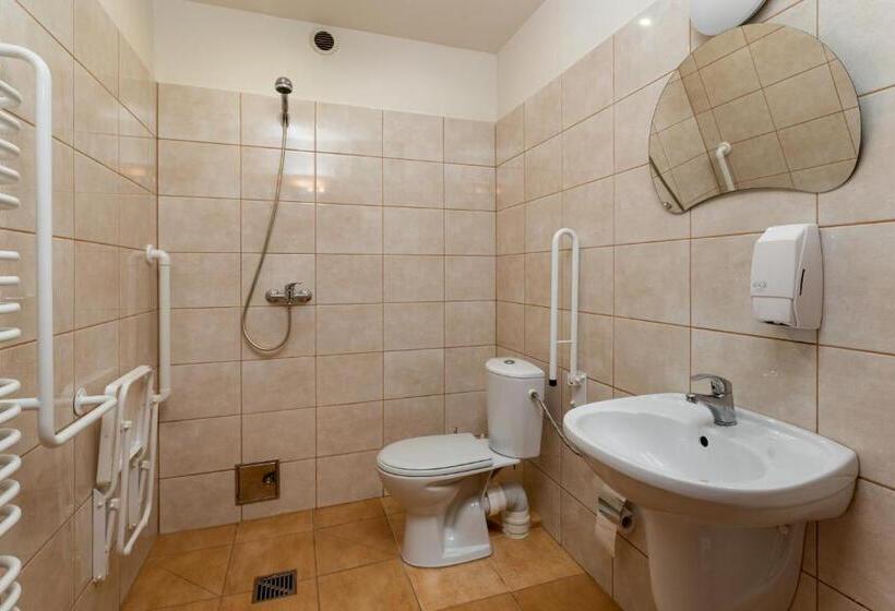 تختخواب و صبحانه Willa Jerrego