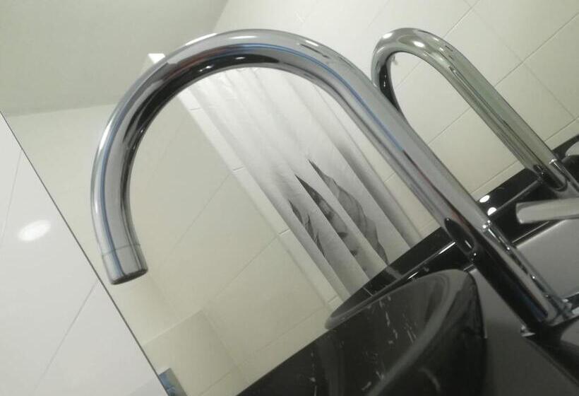 تختخواب و صبحانه Willa Kardamon