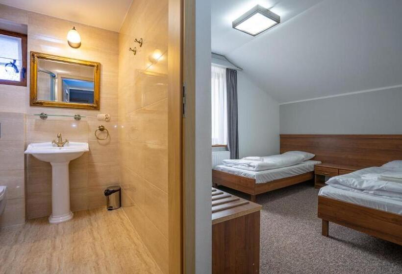 تختخواب و صبحانه Willa Pod Szrenicą 2