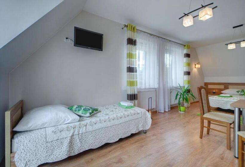 تختخواب و صبحانه Willa U łapów