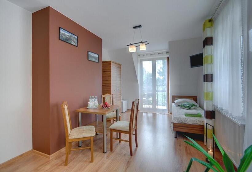 تختخواب و صبحانه Willa U łapów