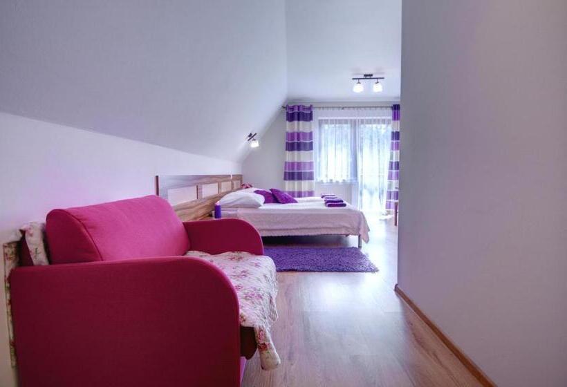 تختخواب و صبحانه Willa U łapów