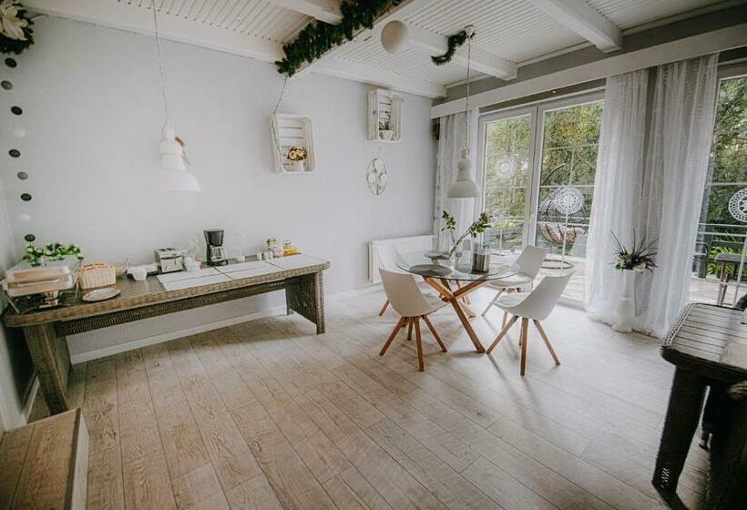 تختخواب و صبحانه Zacisze Leśne Nad Pilicą