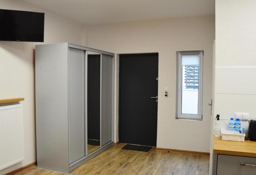 Hostel Adabet