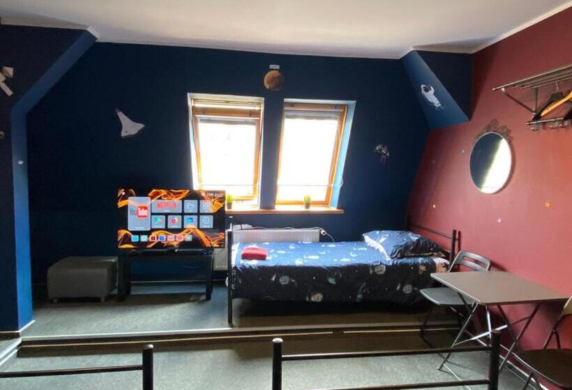 Hostel Galaxy