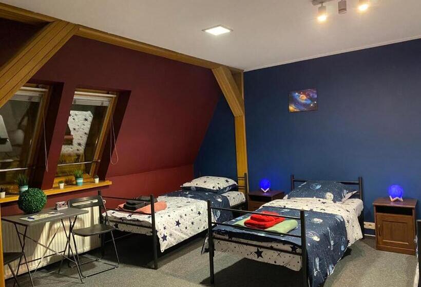 Hostel Galaxy