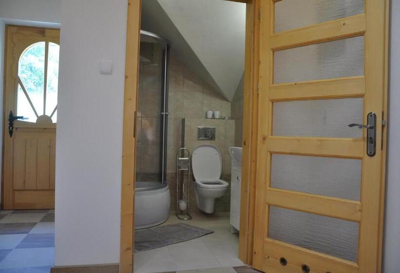 ホテル Agroturystyka Królowo