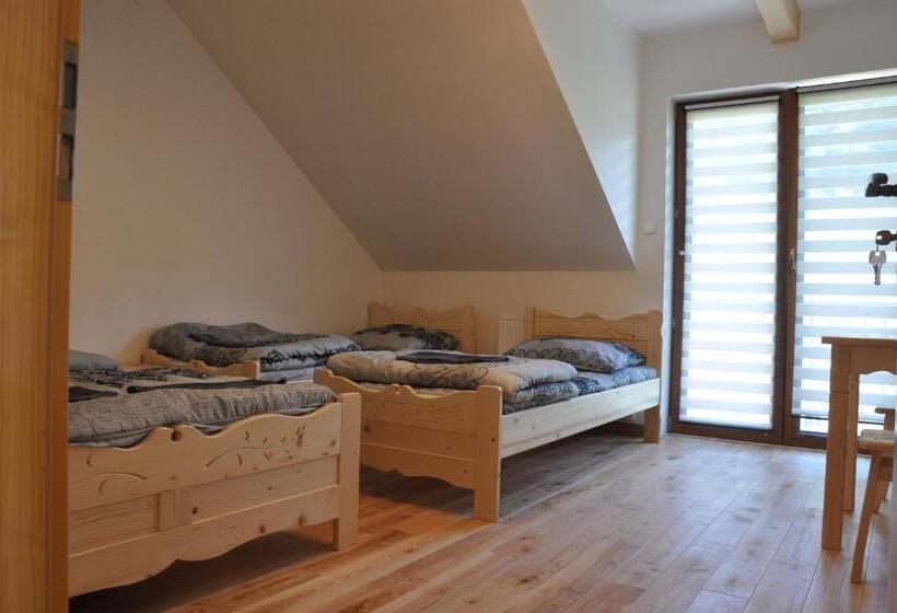 ホテル Agroturystyka Królowo