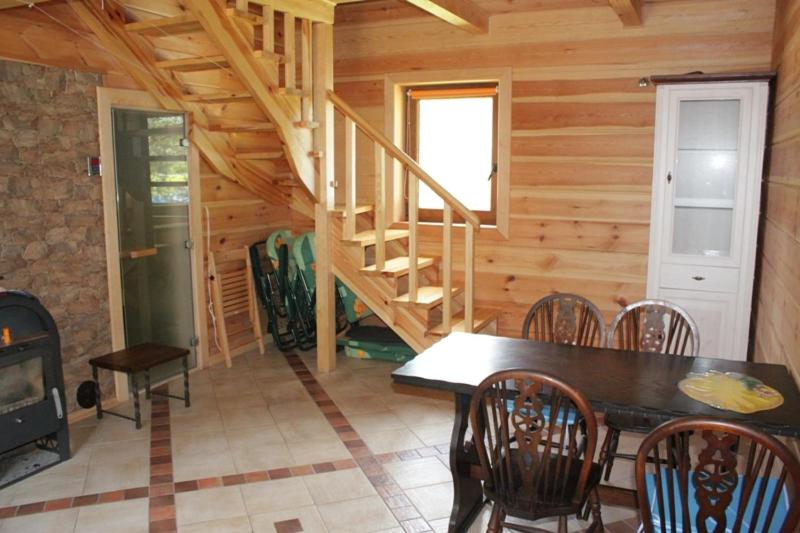 ホテル Agroturystyka żubr