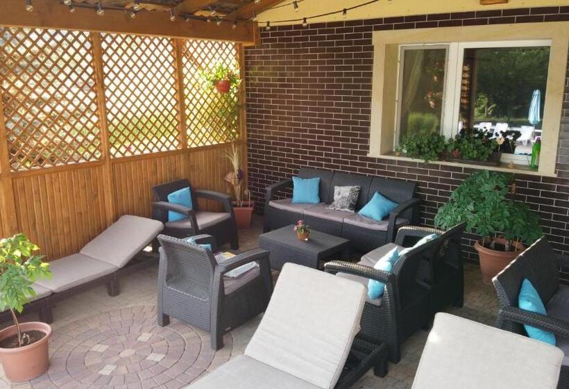 فندق Agroturystyka Willa Maria