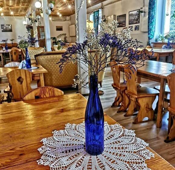 فندق Aleksandrówka Restauracja I Noclegi