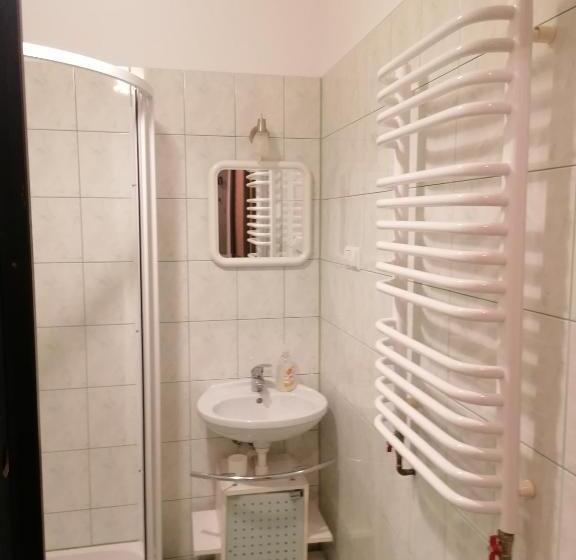 ホテル Dom Honorat, Kamianna 70, 33 336