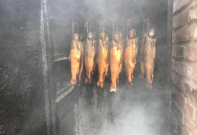 בית מלון כפרי Dom Nad Rozlewiskiem