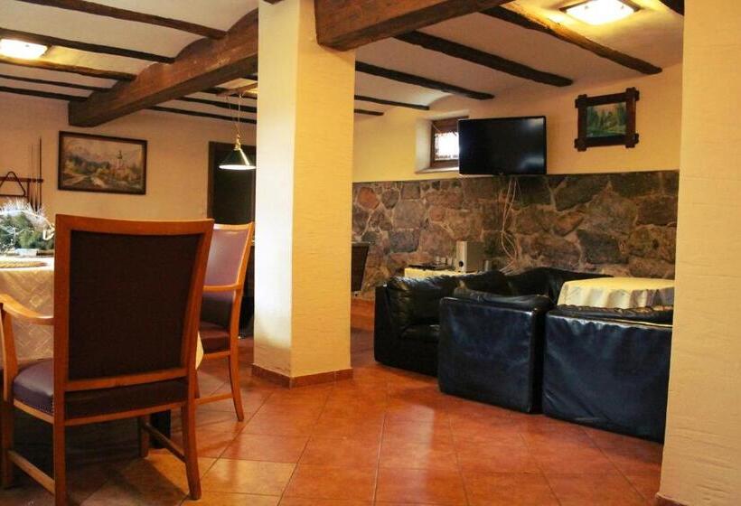 בית מלון כפרי Dom Nad Rozlewiskiem