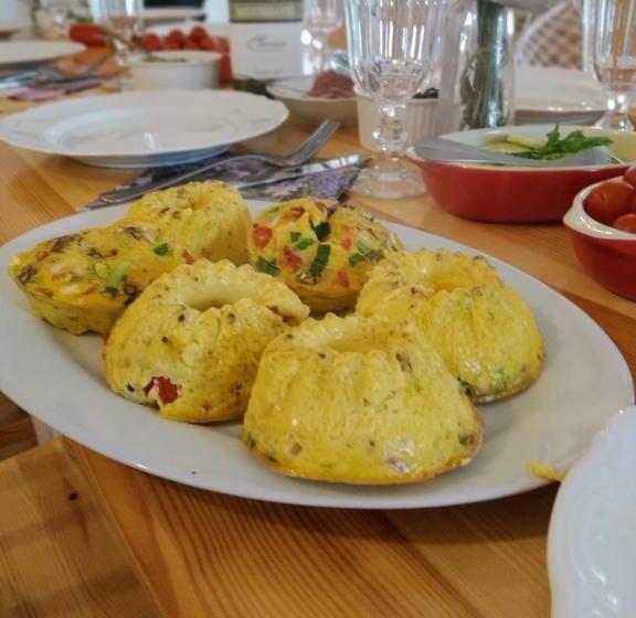 호텔 Dom O Niebieskich Okiennicach