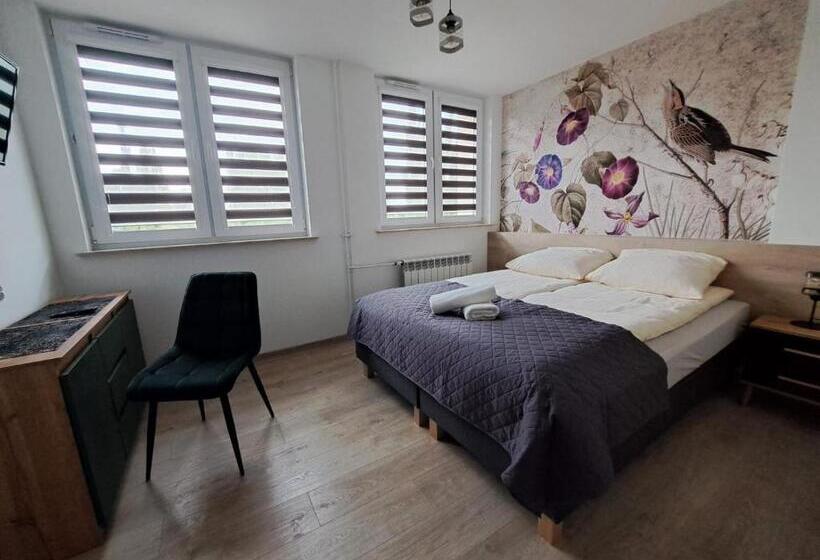 בית מלון כפרי Dom Turysty Salus