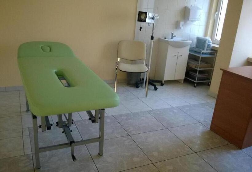 בית מלון כפרי Dom Turysty Salus