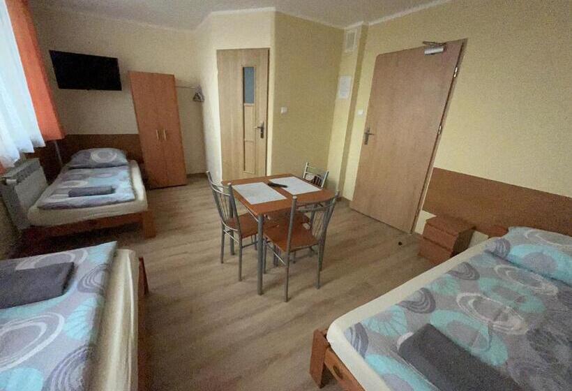 בית מלון כפרי Dom Turysty Salus