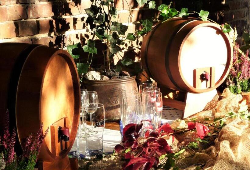 호텔 Gosciniec Pod Debem