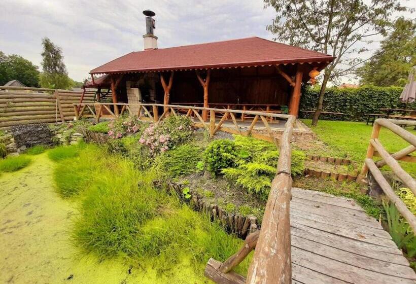 فندق Gospodarstwo Agroturystyczne Pod Lasem Maria Płazio