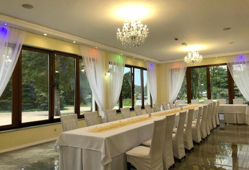 בית מלון כפרי I Restauracja Admirał