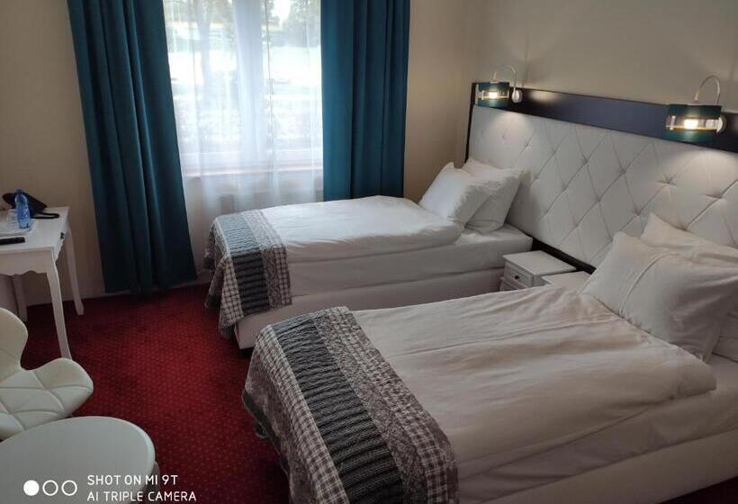 בית מלון כפרי I Restauracja Admirał