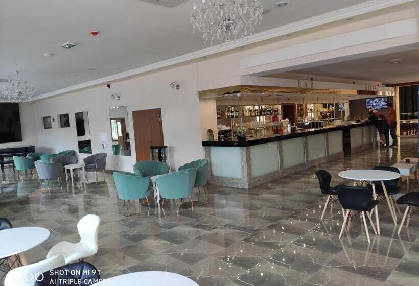 בית מלון כפרי I Restauracja Admirał