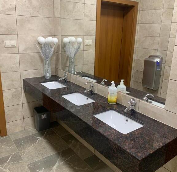 בית מלון כפרי I Restauracja Admirał