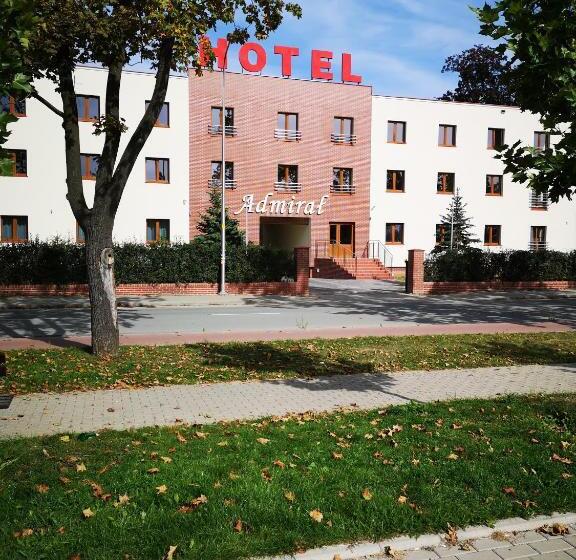 בית מלון כפרי I Restauracja Admirał