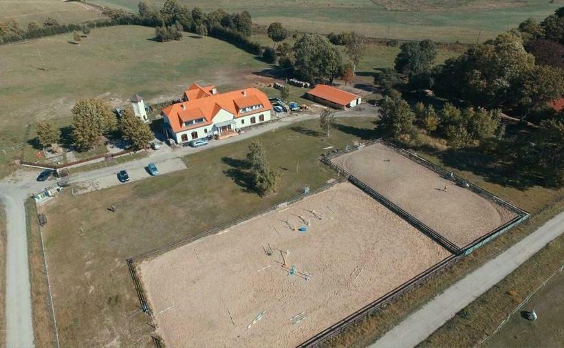 ホテル Lipowy Dwór